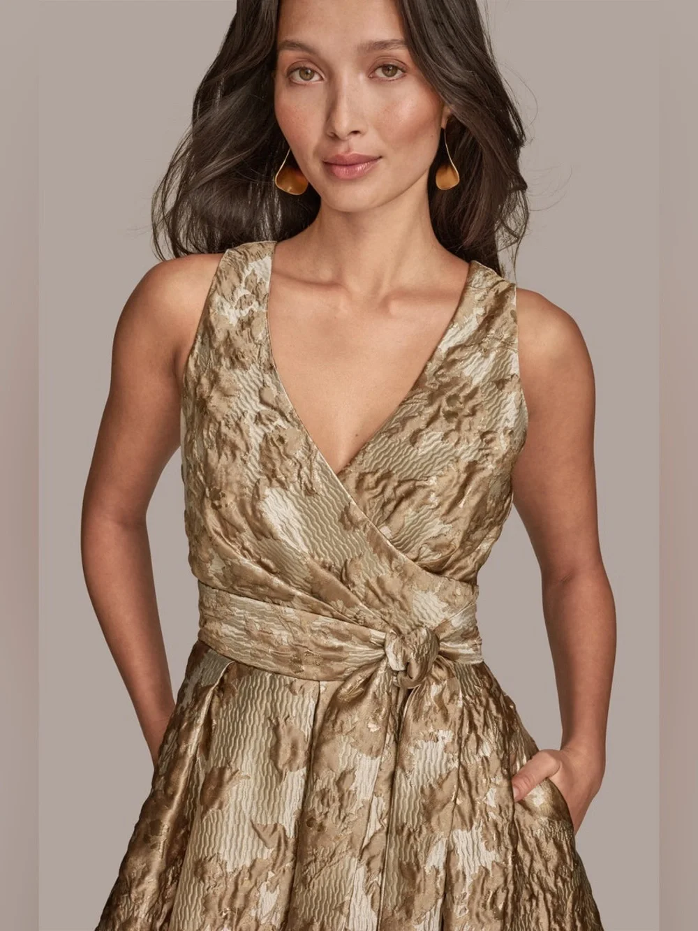 NEW Donna Karan New York Metallic Brocade Sleeveless Wrap Ball Gown Size 8 - Picture 5 of 17